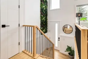 Rare Find w/ King Bed, Long Stays Welcome - Image 5