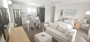 Rosedale Retreat - Shell Cove - Image 3
