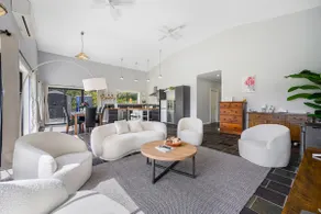 3BR1BA Home Near Blue MountainsBackyard& Games M17 - Image 2