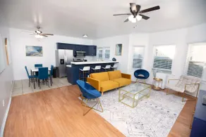 Spacious Downtown Gem w/ Parking - Image 2