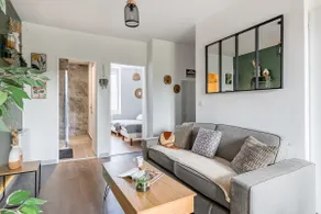 Bright one-bedroom apartment • 30 min to Lyon • Wi-Fi & Parking - Image 5