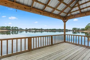 The Charming Pool House Villa, lake view - Image 4