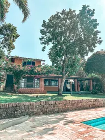 The most beautiful view of Ubatuba. Sleeps 20 people - Image 2