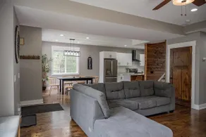 Lake retreat in the pines - Image 3