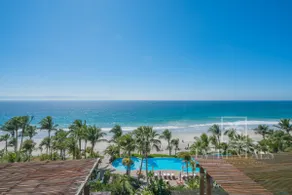 Beachfront 5BR penthouse: Chef, Pool @veneros mita - Image 4