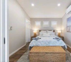 Bed by the Bay - Image 4