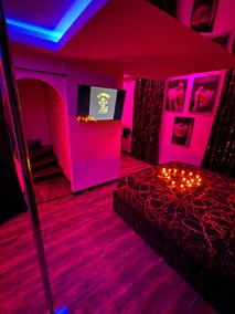 The oasX Luxury Suite - Image 2