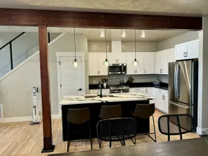 Montana Modern Luxury Townhome - Image 5