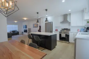 Cozy & Spacious 3BR Home in Moncton - Image 2