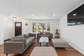 Charming 3bed/2 Bath Schaumburg - Image 4