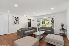 Charming 3bed/2 Bath Schaumburg - Image 3