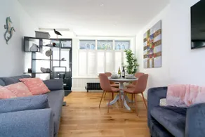 Modern Town House Bangor City Centre - Image 3