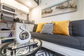 Quirky Studio in Central Reading - Image 5