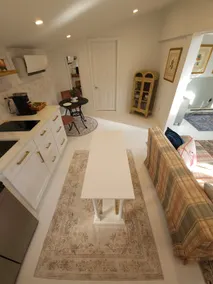 Sunny French Cottage - Image 4