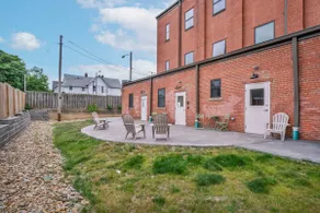 1Bed | 1Bath | 10 Min to DT | Ping Pong | Gym - Image 4