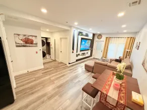 The Luxury Suite - 1BR with Gym & Office - Image 2