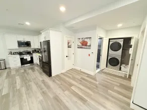 The Luxury Suite - 1BR with Gym & Office - Image 4
