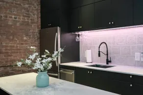 Cozy Downtown Walkerville Home - Image 2