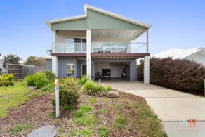 Coastal Family Retreat in CW - Image 3