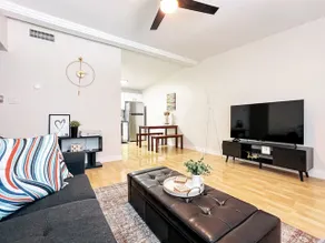 Midtown Apart ! Great Location ! - Image 3