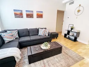 Midtown Apart ! Great Location ! - Image 5