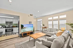 3 Bed Townhome nr Caltech | Garage & Free Wi-Fi - Image 2