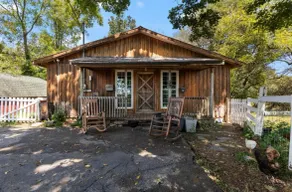 Quilters Haven Cabin - Image 2