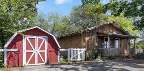 Quilters Haven Cabin - Image 3