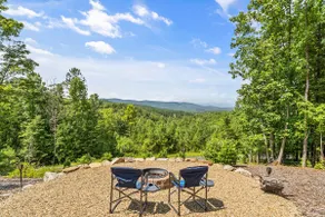 Luxury Cabin-Big Views-Hot Tub-Fire Pit - Image 5