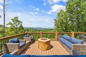 Luxury Cabin-Big Views-Hot Tub-Fire Pit - Image 4