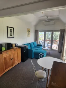 River Cottage, Gisborne, NZ - Image 5
