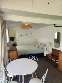 River Cottage, Gisborne, NZ - Image 3