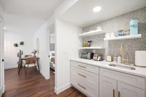 Stylish Garden-Level Apt. Lux Bedding & Quiet St! - Image 5