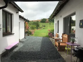Cosy cottage with great garden and winery beside - Image 3