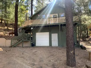 Mountain Rustic Chalet - Image 2