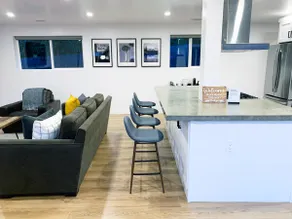 Spacious Guesthouse In Seward Park/Columbia City! - Image 2