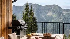 Luxury alpine chalet with hot tub - Image 2