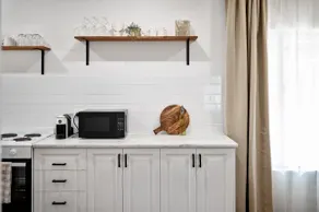 Cally's Lake House | Pet Friendly with Lake Views - Image 2