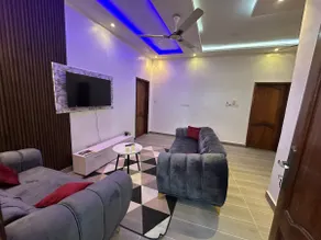 Two-bedroom apartment with living room, rooftop, and Jacuzzi. - Image 2
