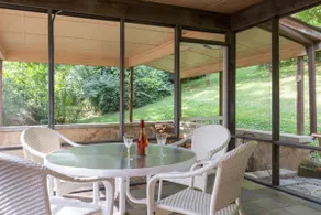 3 min to Springs, Rustic, Walk to Dinner! - Image 4