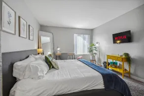 Charming Condo Near Irvine & South Coast + Parking - Image 2