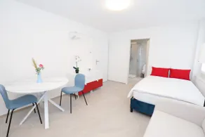 Modern Studio central location - Image 3