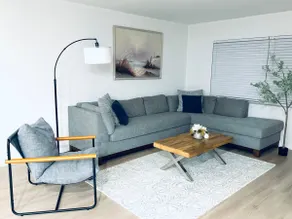 Venice Escape: 3-Bedroom 2-Bath - Image 2