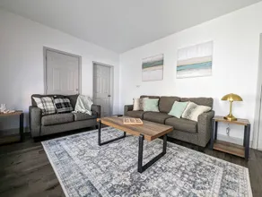 Budget Friendly Spacious with Modern Amenities 253 - Image 4