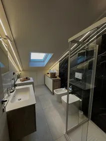 G house - Image 2
