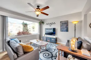 Cozy Unique Rustic Escape! Close Whyte Avenue! - Image 3