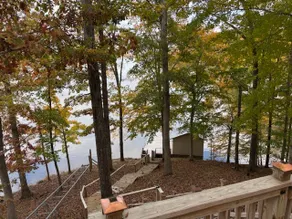 Lakefront Cottage on Hyco Lake - Image 4