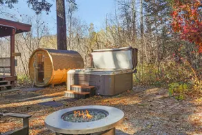 4 Bdrm Cabin w/private Sauna & Hot tub! - Image 2