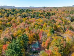 Red Hemlock Retreat | Hot Tub & Close To Mountains - Image 4