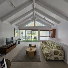 Noosa Banksia Beauty - Image 3